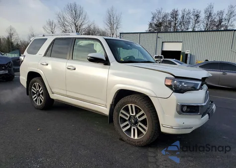 2018 Toyota 4Runner Sr5/Sr5 Premium z USA, uszkodzony, nr VIN JTEBU5JR2J5543972